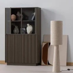 Woood Lage Vitrinekast Nova Grenen Truffel Bruin